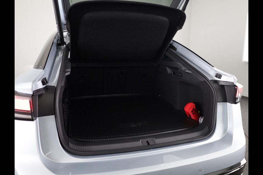 Volkswagen ID.7 Pro Limited Edition 77 kWh accu 286 PK | Velgen 20" | Trekhaak| Stoel & Stuurverwarming |