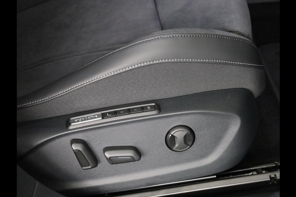 Volkswagen ID.7 Pro Limited Edition 77 kWh accu 286 PK | Velgen 20" | Trekhaak| Stoel & Stuurverwarming |