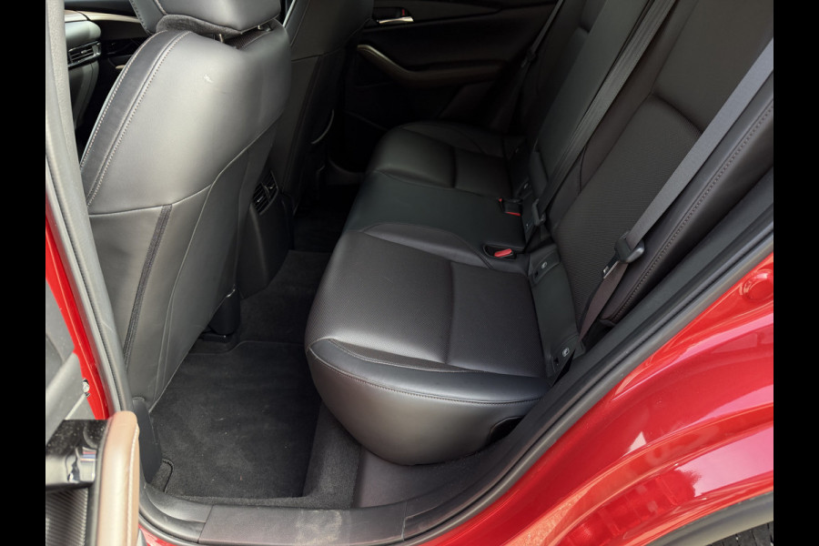 Mazda CX-30 2.0 e-SkyActiv-X M Hybrid Luxury / Trekhaak / Head-Up / Keyless / Leder / Adap. Cruise / Camera