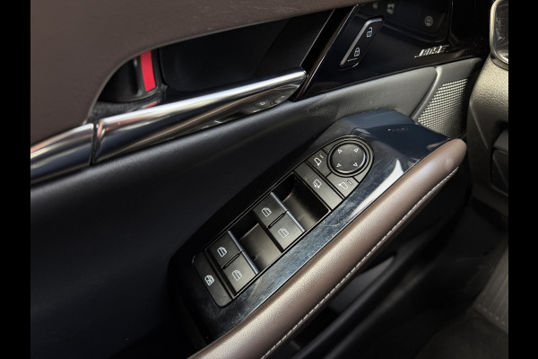 Mazda CX-30 2.0 e-SkyActiv-X M Hybrid Luxury / Trekhaak / Head-Up / Keyless / Leder / Adap. Cruise / Camera