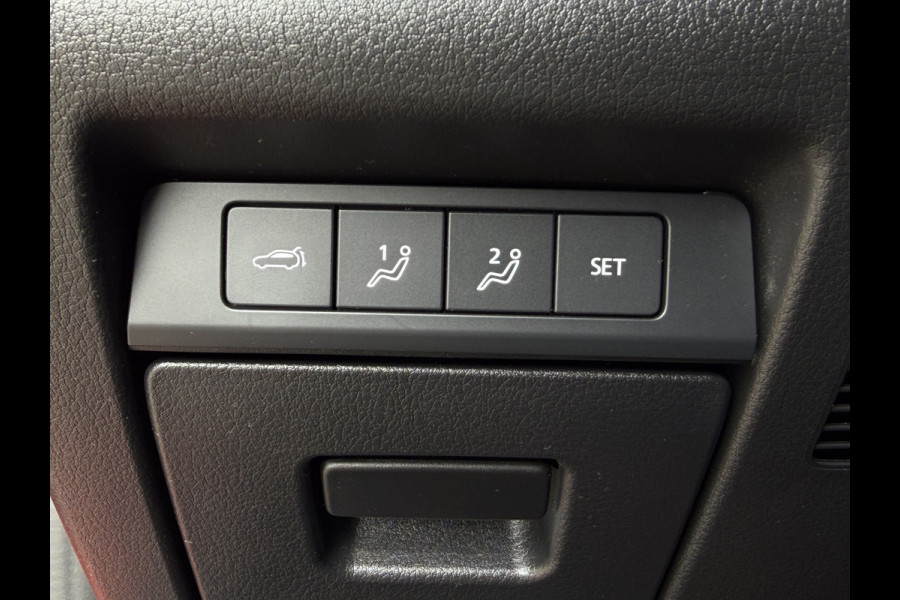 Mazda CX-30 2.0 e-SkyActiv-X M Hybrid Luxury / Trekhaak / Head-Up / Keyless / Leder / Adap. Cruise / Camera