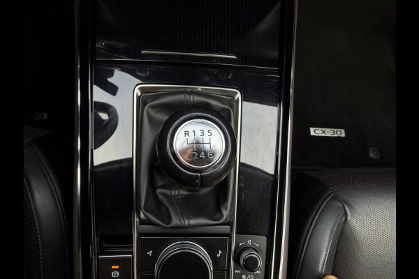 Mazda CX-30 2.0 e-SkyActiv-X M Hybrid Luxury / Trekhaak / Head-Up / Keyless / Leder / Adap. Cruise / Camera