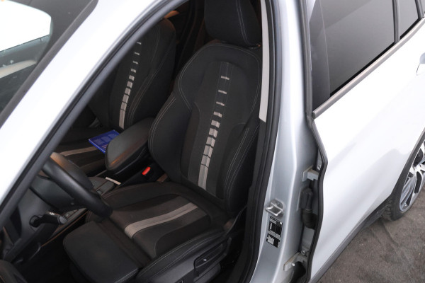 BMW X1 sDrive18d High Executive Automaat, Panorama dak, Navigatie