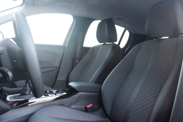 Peugeot 208 1.2 100PK ALLURE | PARKEERSENSOREN VOOR + ACHTER | DRAADLOZE APPLE CARPLAY/ANDROID AUTO | CRUISE CONTROL | DAB+ RADIO | CLIMATE CONTROL | LED KOPLAMPEN | LICHTMETALEN VELGEN 16" |