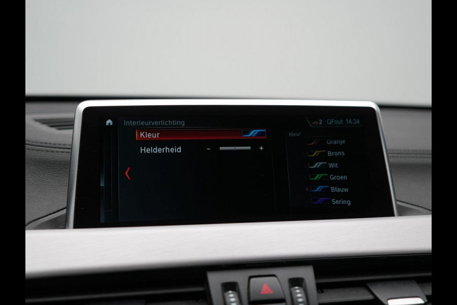 BMW X1 xDrive25e Sportline PHEV 221pk Dealer O.H. | Trekhaak Afn. | Camera | Adaptive LED | Hifi Sound | Sportstoelen Verwarmd | Sfeerverlichting | Apple Carplay | Navigatie | DAB | Cruise Control | Plug In Hybrid |