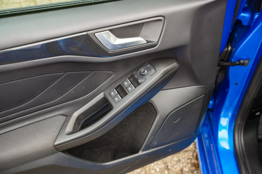 Ford FOCUS Wagon 1.0 EcoBoost Hybrid ST Line