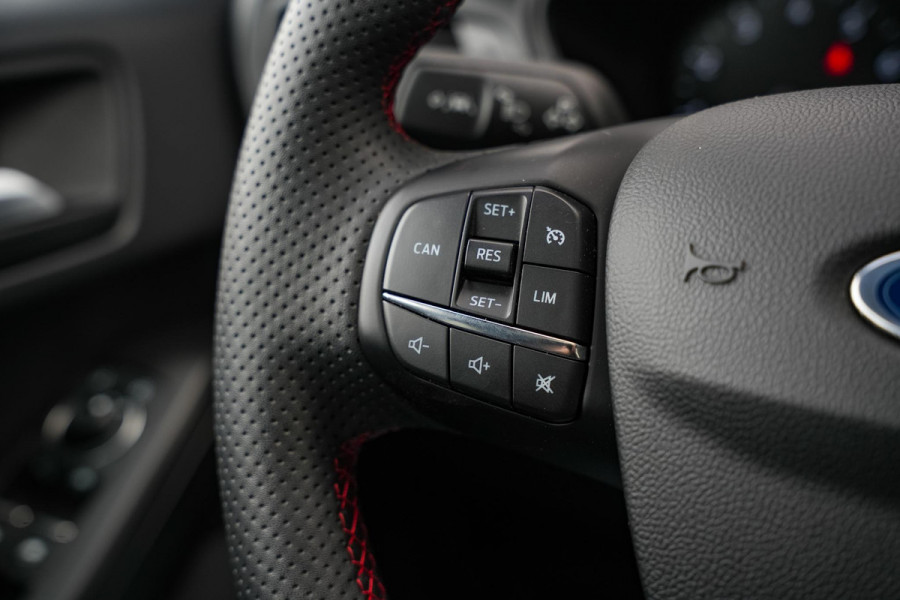 Ford FOCUS Wagon 1.0 EcoBoost Hybrid ST Line