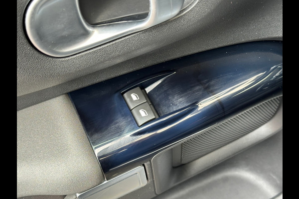 Citroën C4 Cactus 1.2 PureTech Shine Aut Navi Camera Carplay Pano