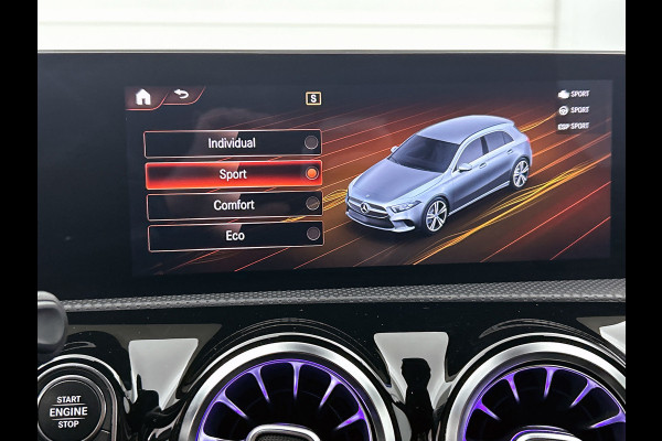 Mercedes-Benz A-Klasse 180 Business Solution AMG (SFEERVERLICHTING, CAMERA, NAVIGATIE, STOELVERWARMING, GOED ONDERHOUDEN)