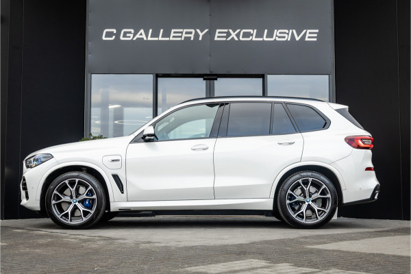 BMW X5 xDrive45e High Executive - M Sport | Swarovski | Elek. Trekhaak | 360 Camera | Memory
