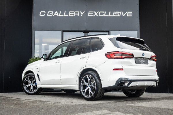 BMW X5 xDrive45e High Executive - M Sport | Swarovski | Elek. Trekhaak | 360 Camera | Memory