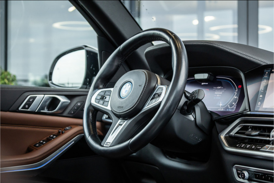 BMW X5 xDrive45e High Executive - M Sport | Swarovski | Elek. Trekhaak | 360 Camera | Memory