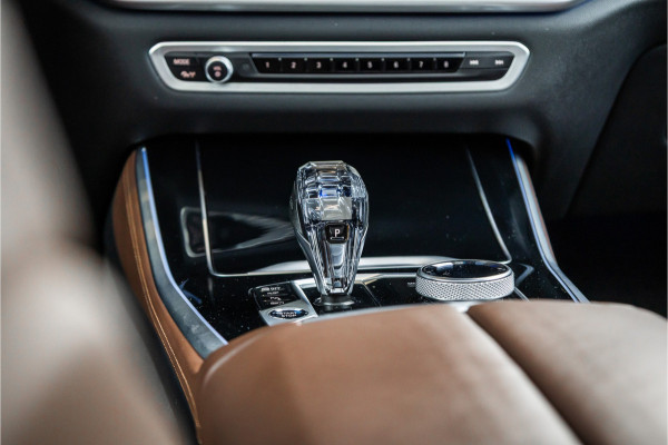BMW X5 xDrive45e High Executive - M Sport | Swarovski | Elek. Trekhaak | 360 Camera | Memory