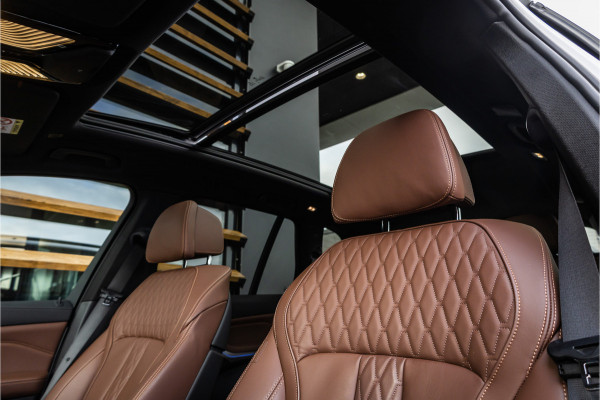 BMW X5 xDrive45e High Executive - M Sport | Swarovski | Elek. Trekhaak | 360 Camera | Memory