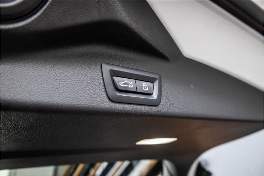 BMW X5 xDrive45e High Executive - M Sport | Swarovski | Elek. Trekhaak | 360 Camera | Memory