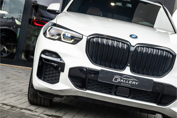 BMW X5 xDrive45e High Executive - M Sport | Swarovski | Elek. Trekhaak | 360 Camera | Memory