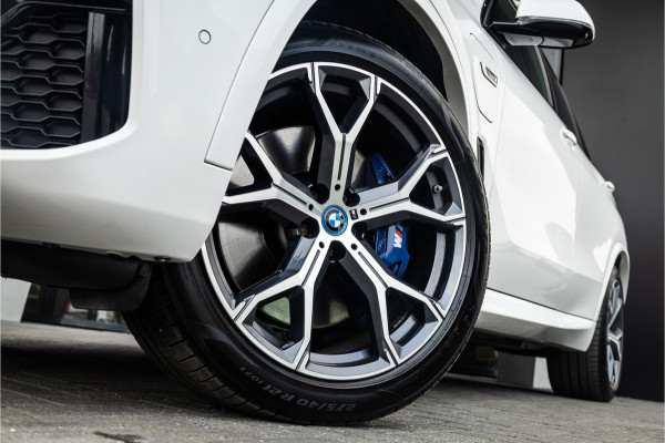 BMW X5 xDrive45e High Executive - M Sport | Swarovski | Elek. Trekhaak | 360 Camera | Memory