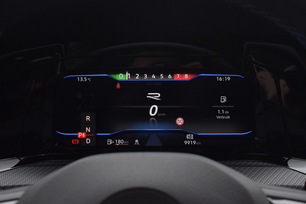 Volkswagen Golf R Performance 2.0 TSI 333pk 4-Motion | Origineel NL | Akrapovič