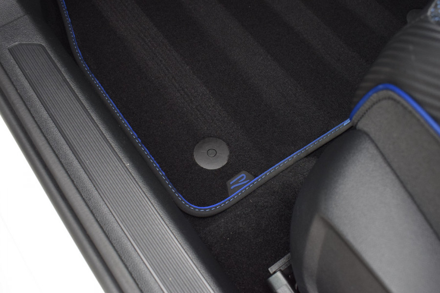 Volkswagen Golf R Performance 2.0 TSI 333pk 4-Motion | Origineel NL | Akrapovič