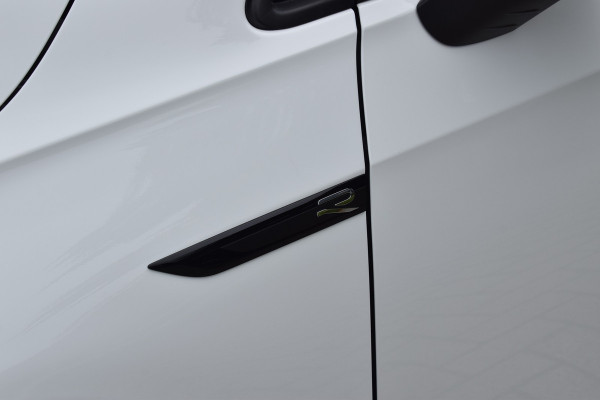 Volkswagen Golf R Performance 2.0 TSI 333pk 4-Motion | Origineel NL | Akrapovič