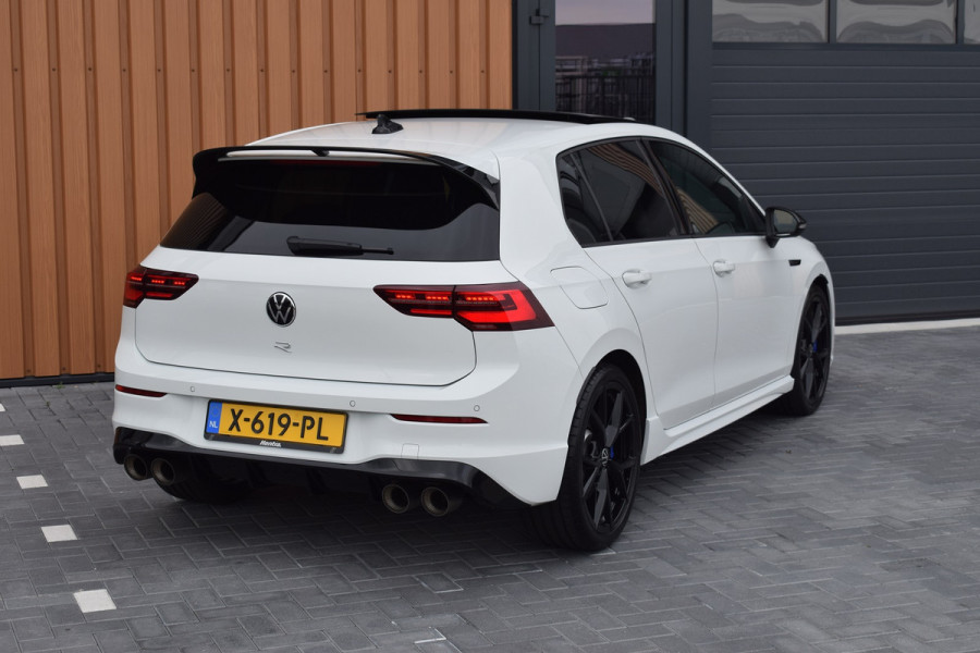 Volkswagen Golf R Performance 2.0 TSI 333pk 4-Motion | Origineel NL | Akrapovič