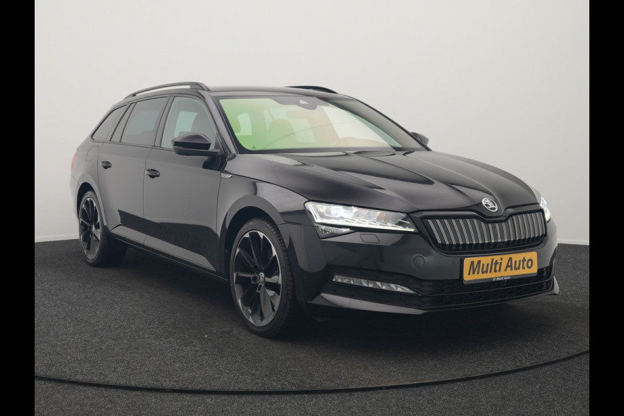 Škoda Superb Combi 1.4 TSI iV Sportline Business PHEV 218pk Dealer O.H | Trekhaak af Fabriek | Adaptive Cruise | 360 Camera | Alcantara Sportstoelen Memory & Verwarmd | 19"L.M | Keyless | Crystal LED | Plug In Hybrid |
