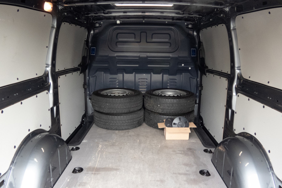 Mercedes-Benz Vito | ADAPTIEVE CRUISE CONTROL | CAMERA | TREKHAAK | STOELVERWARMING | DUBBELE SCHUIFDEUR