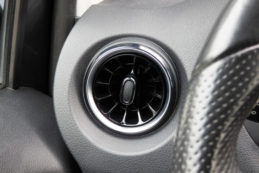 Mercedes-Benz Vito | ADAPTIEVE CRUISE CONTROL | CAMERA | TREKHAAK | STOELVERWARMING | DUBBELE SCHUIFDEUR