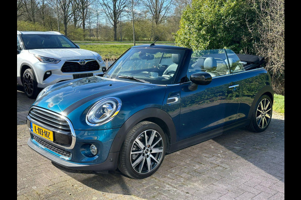 MINI Cabrio 1.5 Cooper Sidewalk Edition 136 PK | Head-Up Display | Harman Kardon | Camera | Lederen Bekleding | Navigatie | Carplay