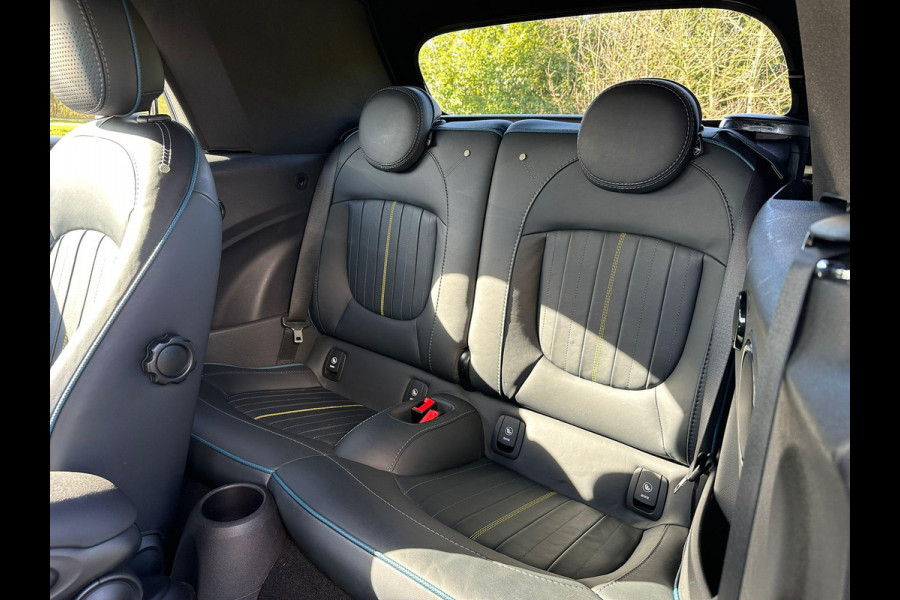 MINI Cabrio 1.5 Cooper Sidewalk Edition 136 PK | Head-Up Display | Harman Kardon | Camera | Lederen Bekleding | Navigatie | Carplay