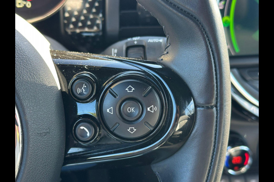 MINI Cabrio 1.5 Cooper Sidewalk Edition 136 PK | Head-Up Display | Harman Kardon | Camera | Lederen Bekleding | Navigatie | Carplay