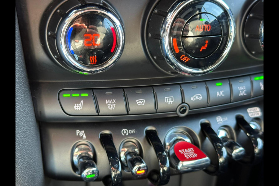 MINI Cabrio 1.5 Cooper Sidewalk Edition 136 PK | Head-Up Display | Harman Kardon | Camera | Lederen Bekleding | Navigatie | Carplay