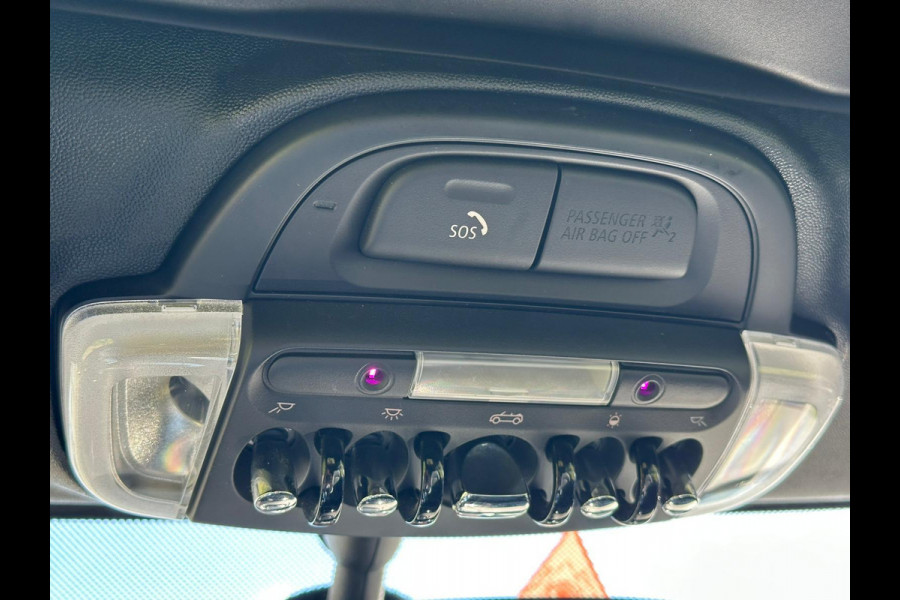 MINI Cabrio 1.5 Cooper Sidewalk Edition 136 PK | Head-Up Display | Harman Kardon | Camera | Lederen Bekleding | Navigatie | Carplay
