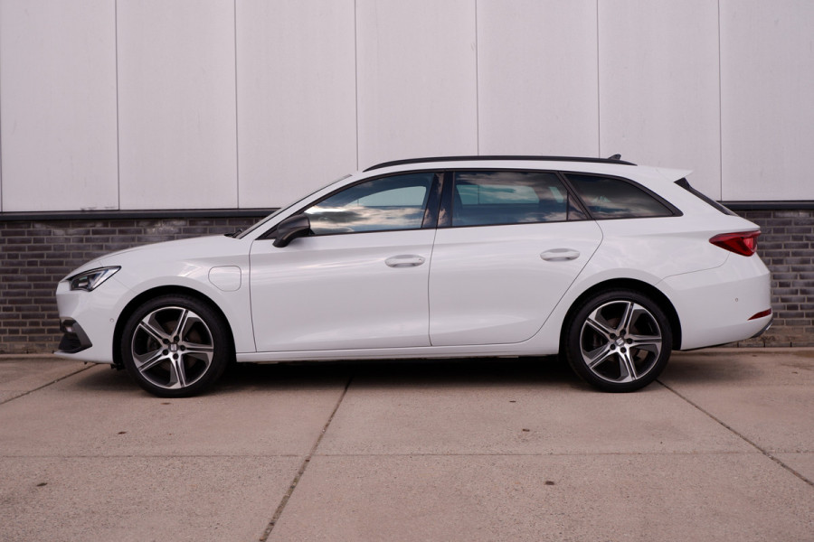 Seat Leon Sportstourer 1.4 TSI eHybrid PHEV FR Business Intense | LED | Virtual Cockpit | Memory | Navi | Camera | Carplay | ACC | Sfeerverlichting