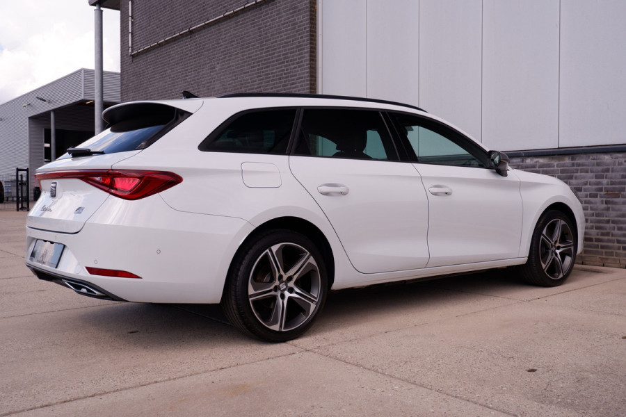 Seat Leon Sportstourer 1.4 TSI eHybrid PHEV FR Business Intense | LED | Virtual Cockpit | Memory | Navi | Camera | Carplay | ACC | Sfeerverlichting