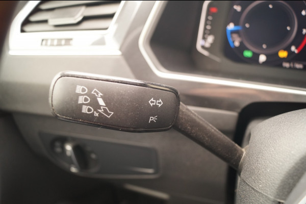 Volkswagen Tiguan 1.5 TSI 150pk DSG Comfortline Business -LEER-LED-ECC-