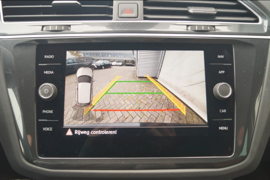 Volkswagen Tiguan 1.5 TSI 150pk DSG Comfortline Business -LEER-LED-ECC-