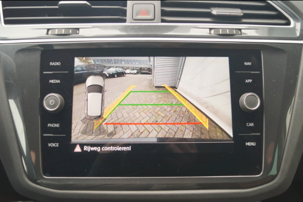 Volkswagen Tiguan 1.5 TSI 150pk DSG Comfortline Business -LEER-LED-ECC-