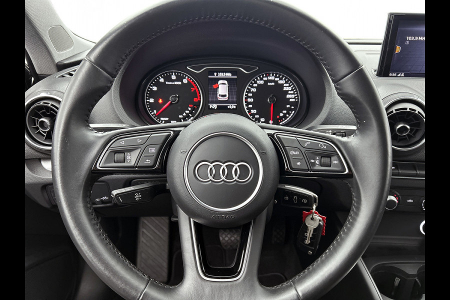 Audi A3 Sportback 35 TFSI CoD Pro Line Automaat (NAVIGATIE, TREKHAAK AFNEEMBAAR, LED, 1e EIGENAAR, GOED ONDERHOUDEN)