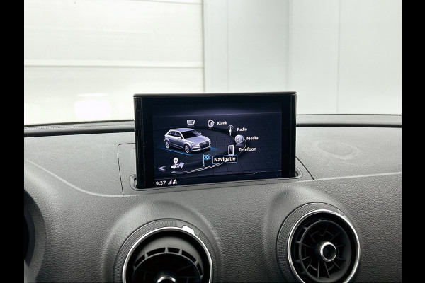 Audi A3 Sportback 35 TFSI CoD Pro Line Automaat (NAVIGATIE, TREKHAAK AFNEEMBAAR, LED, 1e EIGENAAR, GOED ONDERHOUDEN)