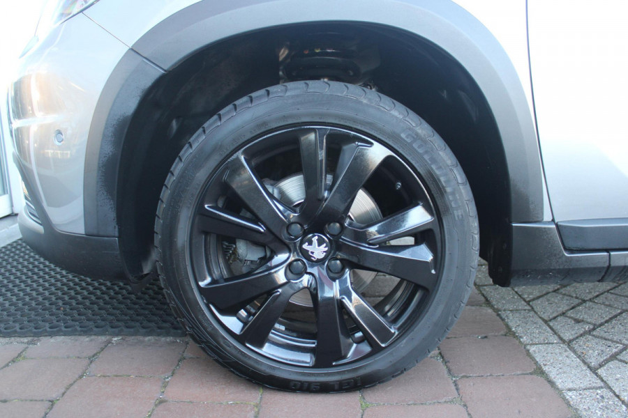 Peugeot 2008 1.2 130PK GT-LINE | PANORAMA DAK | GRIP CONTROL | CRUISE CONTROL | DAB+ RADIO | APPLE CARPLAY/ANDROID AUTO | NAVIGATIE | ACHTERUITRIJ CAMERA | 17" LICHTMETALEN VELGEN "BLACK" | CLIMATE CONTROL | PARKEERSENSOREN VOOR + ACHTER | GETINTE ACHTERRUITEN | ZWARTE DAK RELING |
