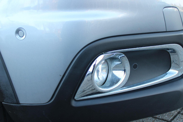 Peugeot 2008 1.2 130PK GT-LINE | PANORAMA DAK | GRIP CONTROL | CRUISE CONTROL | DAB+ RADIO | APPLE CARPLAY/ANDROID AUTO | NAVIGATIE | ACHTERUITRIJ CAMERA | 17" LICHTMETALEN VELGEN "BLACK" | CLIMATE CONTROL | PARKEERSENSOREN VOOR + ACHTER | GETINTE ACHTERRUITEN | ZWARTE DAK RELING |