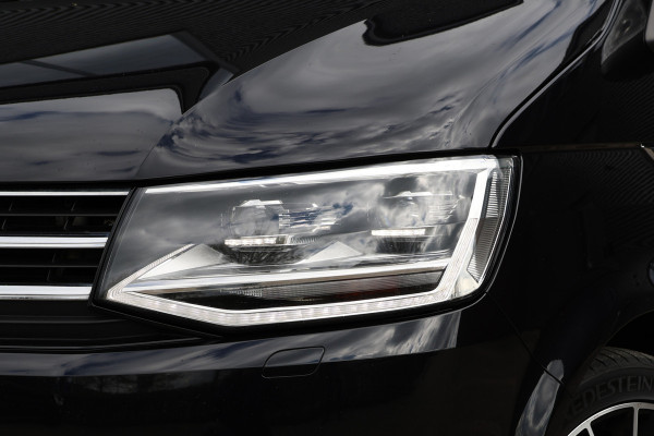 Volkswagen Transporter 2.0 TDI 150 PK L2H1 DC Highline | Marge | BTW & BPM Vrij | ACC | Navigatie | CarPlay | DAB | Trekhaak | Pdc V+A | Dubbel schuifdeur | NAP Logisch | NL Auto