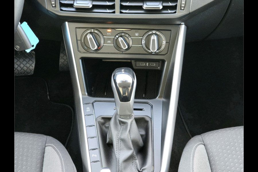 Volkswagen Polo 1.0 TSI Life Edition - 95 Pk - Euro 6 - AUTOMAAT - ParkeerCamera - AppleCarplay AndroidAuto