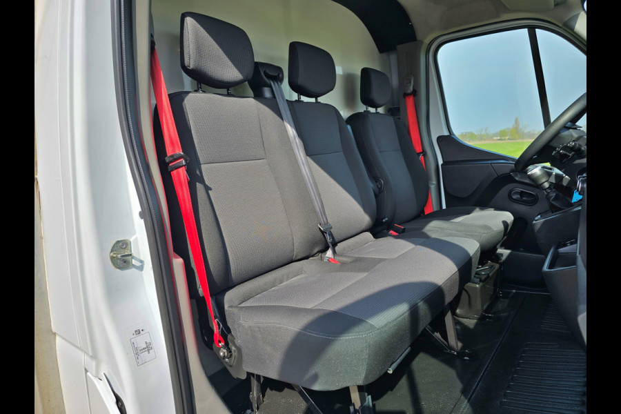 Renault Master T35 2.3 dCi Lowliner - 145 Pk - Euro 6 - Airco - Cruise Control - ParkeerCamera