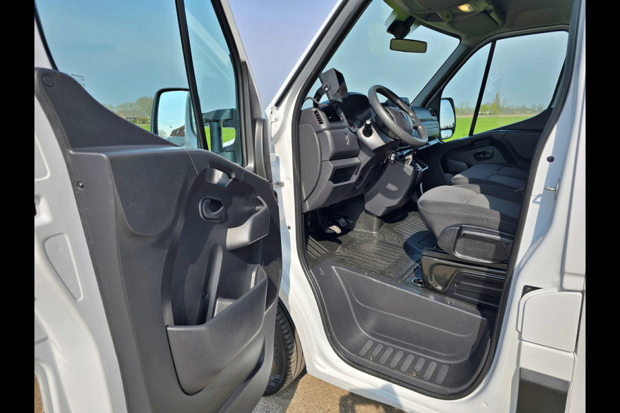 Renault Master T35 2.3 dCi Lowliner - 145 Pk - Euro 6 - Airco - Cruise Control - ParkeerCamera