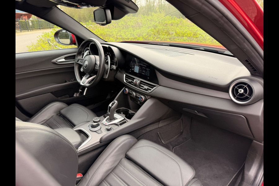 Alfa Romeo Giulia 2.0 T Veloce AWD
