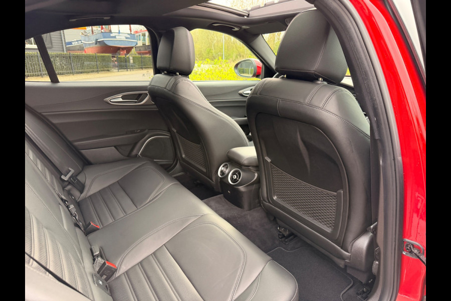 Alfa Romeo Giulia 2.0 T Veloce AWD