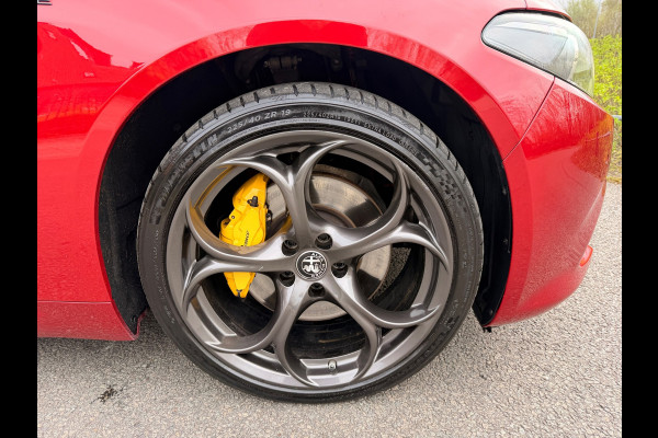 Alfa Romeo Giulia 2.0 T Veloce AWD