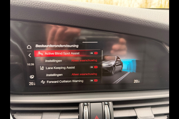 Alfa Romeo Giulia 2.0 T Veloce AWD